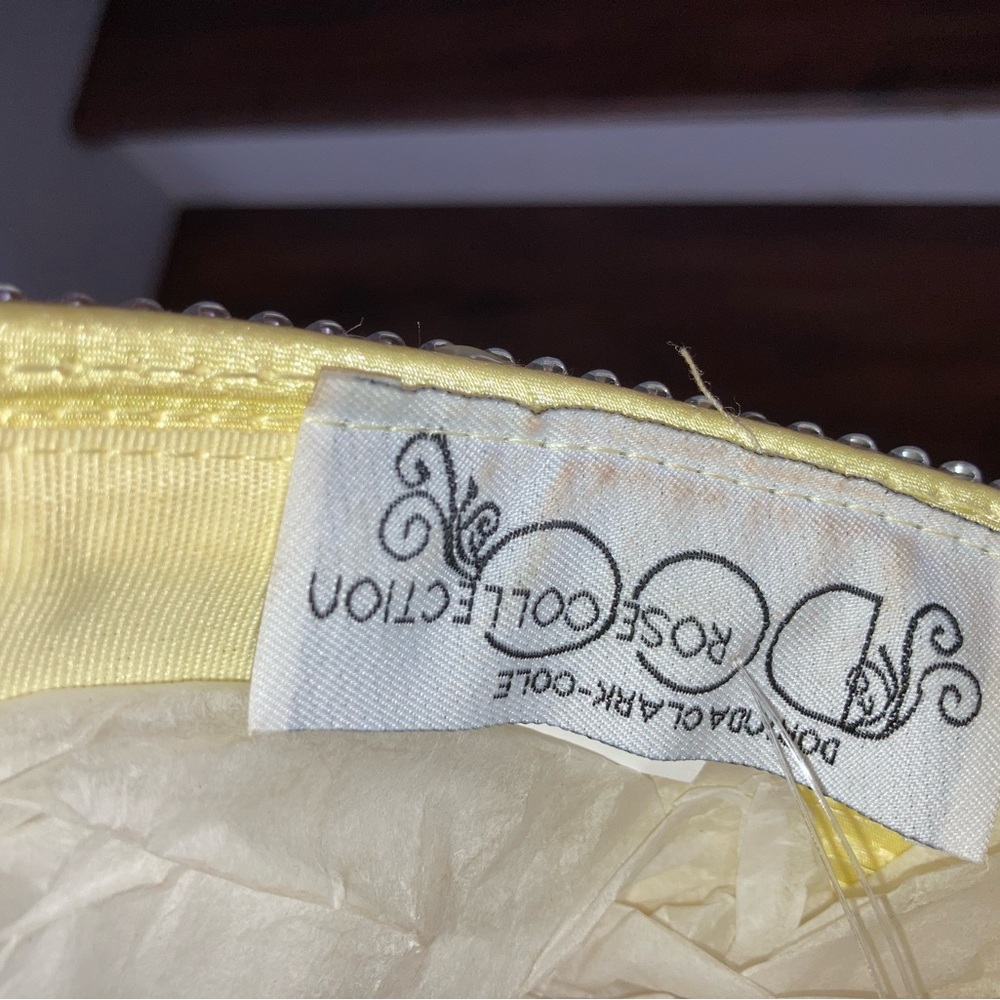 Dorinda Clark Cole women’s Yellow Rhinestone Embellished Satin Pillbox Hat - Picture 4 of 5